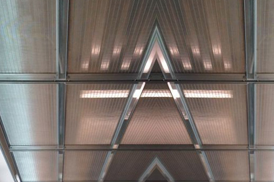 中国 ちり止めのステンレス鋼の天井板の耐久性は衰退しません平らさを保障しません サプライヤー