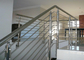 カスタマイズされた設計ガラス階段柵、審美的なステンレス鋼のガラス柵 サプライヤー